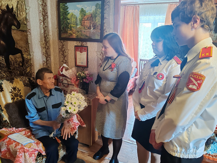 Поздравление ветеранов и тружеников тыла Великой Отечественной войны.